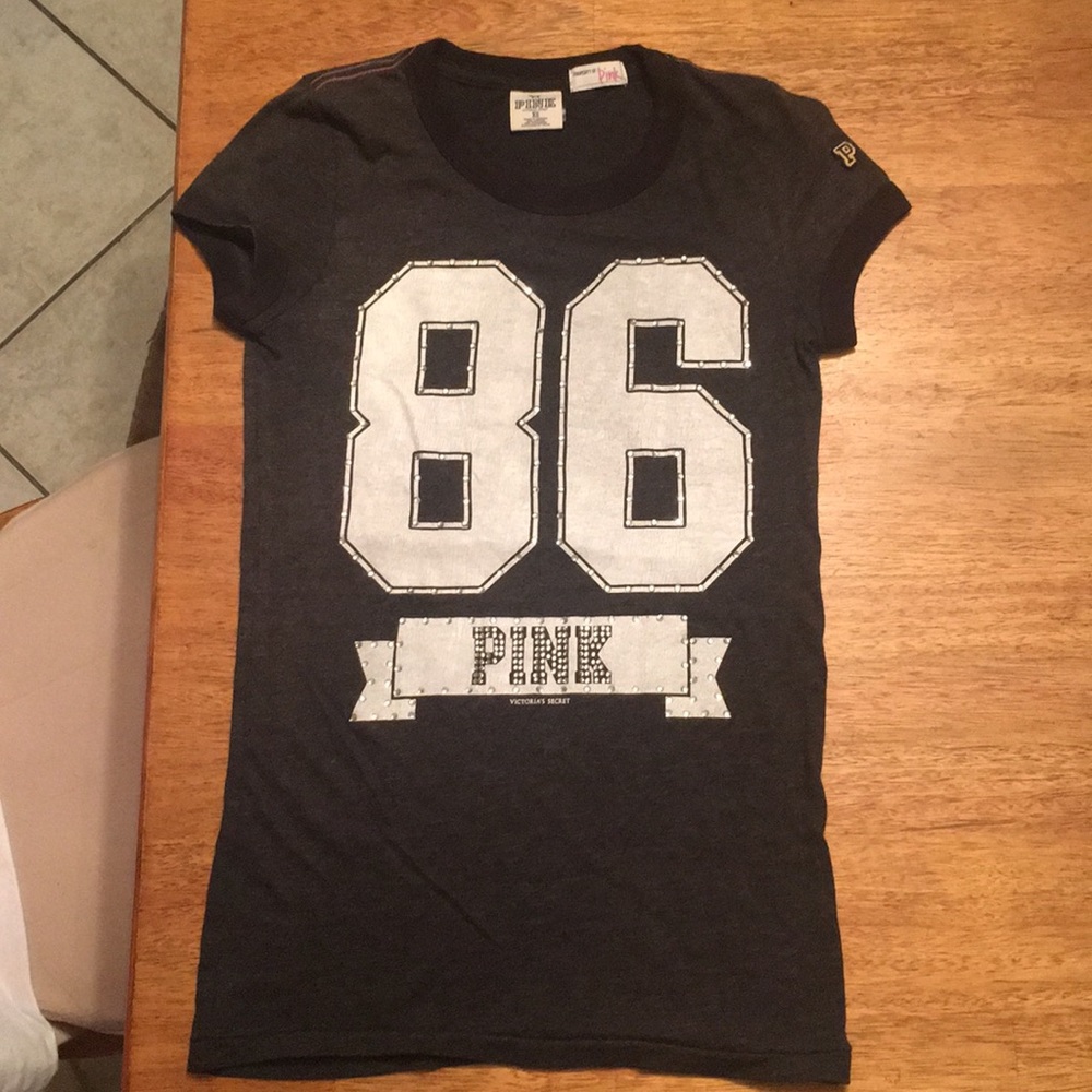 Pink T-shirt w Rhinestones